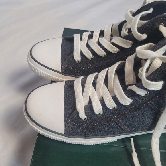 New Lauren Ralph Lauren Grey Flannel High Top Shoes Women's Size 8.5B - Picture 3 of 9